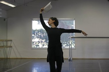 Joanna Berman rehearsing Diablo Ballet